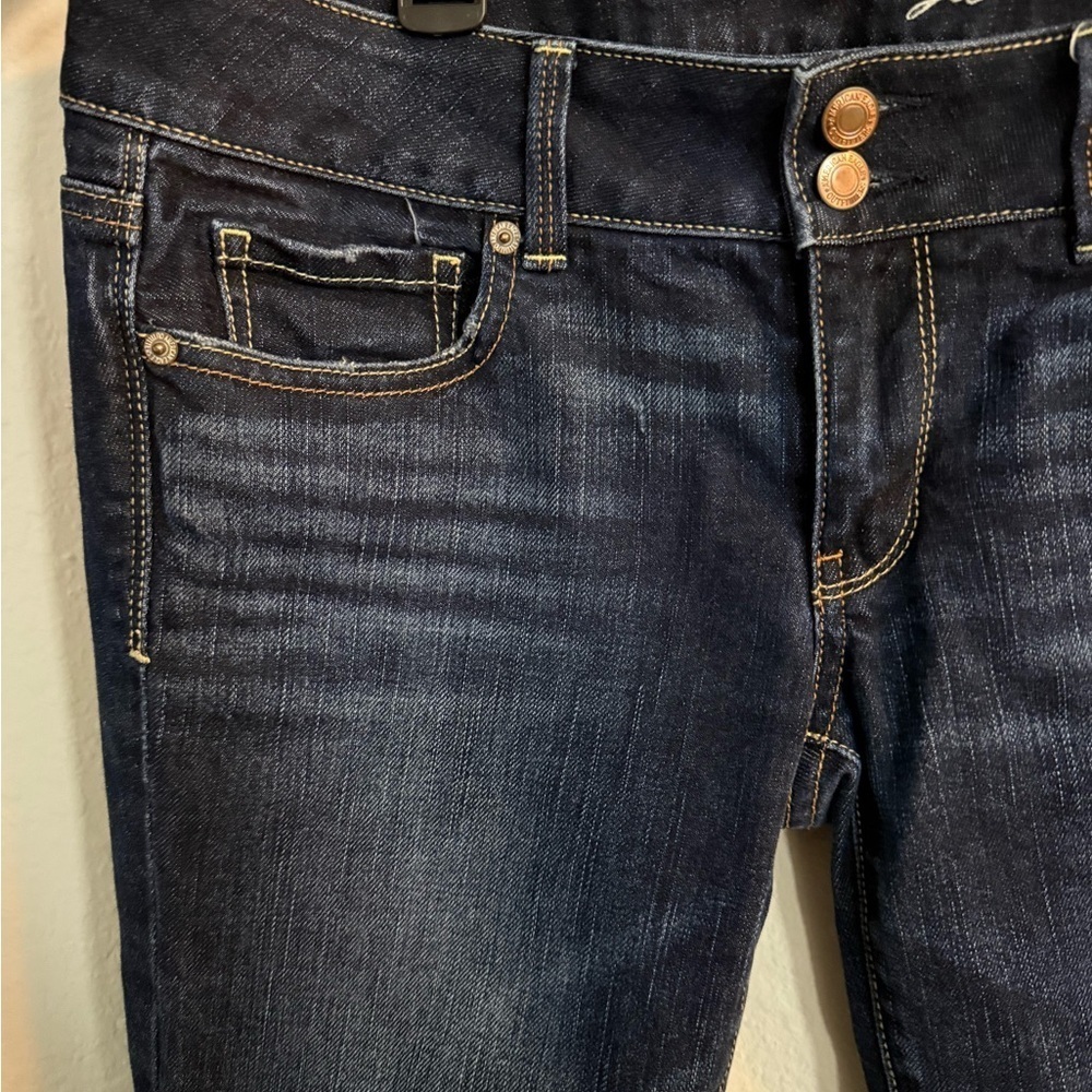 American Eagle Low Rise Artist Crop Jeans - Sz 8 - Picture 3 of 12